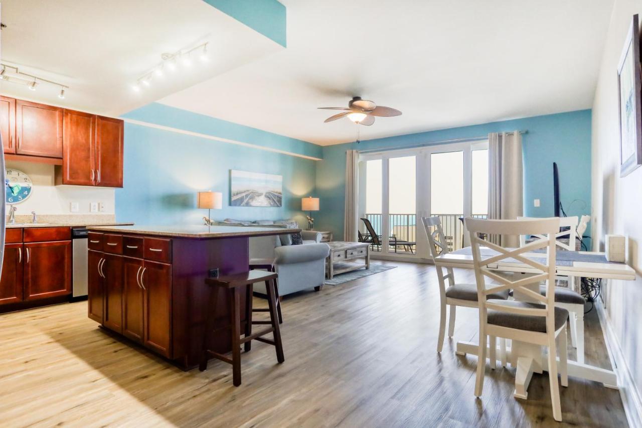 Laketown Wharf 1314 *