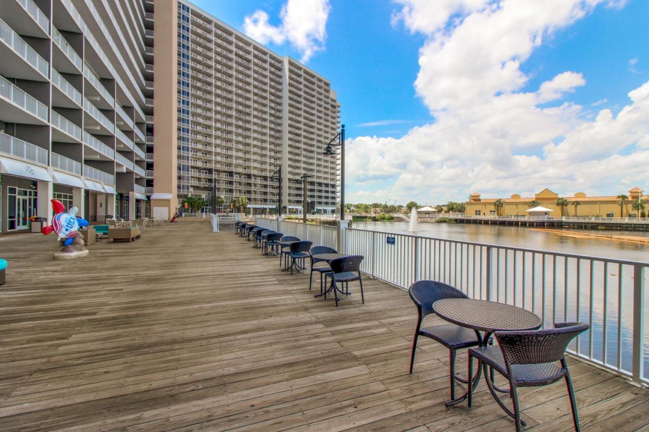 Laketown Wharf 1314 Apartment *
